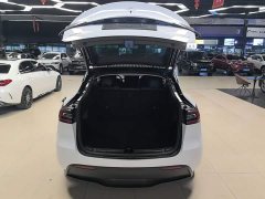 Tesla Model Y Standard Range RWD - ფოტო 19