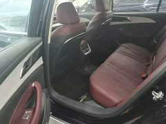 FAW Hongqi H5 PHEV 130 Super Hybrid Edition - ფოტო 17