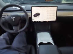 Tesla Model Y Rear-Wheel Drive - ფოტო 10
