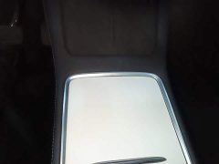Tesla Model Y Rear-Wheel Drive - ფოტო 14