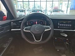 Volkswagen Passat Outstanding Edition 380TSI Dragon Ascendant Version - ფოტო 11