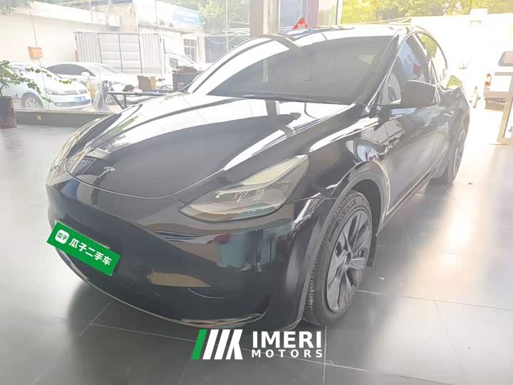 Tesla Model Y Facelift Rear-Wheel Drive