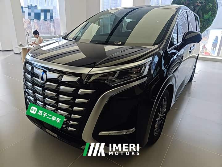 Denza D9 DM-i 980 AWD Luxury