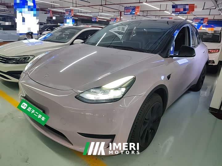 Tesla Model Y Facelift Rear-Wheel Drive