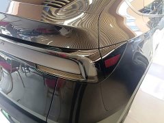 Tesla Model Y Rear-Wheel Drive - ფოტო 8