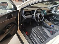 BYD Dolphin 06 DM-i Smart Drive 120KM Deluxe - ფოტო 16