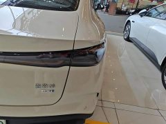 BYD Dolphin 06 DM-i Smart Drive 120KM Deluxe - ფოტო 8