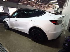Tesla Model Y Rear-Wheel Drive - ფოტო 5