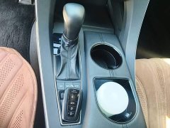 Toyota Avalon 2019 Hybrid 2.5L Luxury National VI - ფოტო 14