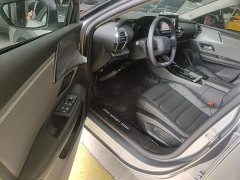 Dongfeng Versailles C5 X 2024 1.6T Extraordinary Edition - ფოტო 12