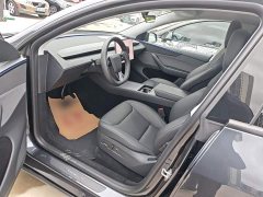 Tesla Model Y Rear-Wheel Drive - ფოტო 15