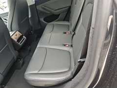 Tesla Model Y Rear-Wheel Drive - ფოტო 17