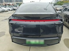 Tesla Model Y Rear-Wheel Drive - ფოტო 6