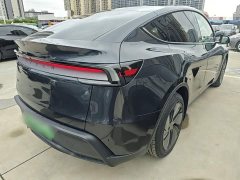 Tesla Model Y Rear-Wheel Drive - ფოტო 7