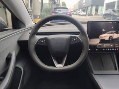 Tesla Model 3 Rear-Wheel Drive - ფოტო 11