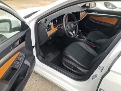 Volkswagen Bora 200TSI DSG Comfort Pro - ფოტო 16