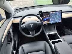 Tesla Model Y Long Range All-Wheel Drive - ფოტო 11