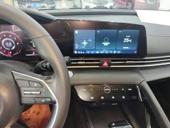 Hyundai Elantra 1.5L CVT GLX Elite - ფოტო 13