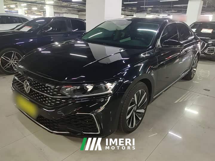 Volkswagen Passat 2022 330TSI Starry Sky Luxury Edition - ავტომობილი ჩინეთიდან