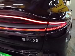 IM Motors Zhiji LS6 2023 Max Standard Edition - ფოტო 8