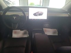 Tesla Model Y Rear-Wheel Drive - ფოტო 10