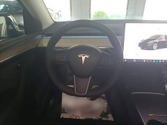 Tesla Model Y Rear-Wheel Drive - ფოტო 11
