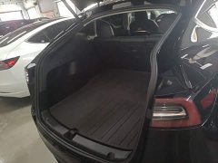 Tesla Model Y Rear-Wheel Drive - ფოტო 19
