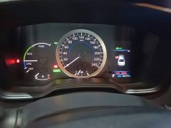Toyota Corolla Hybrid 1.8H E-CVT Luxury - ფოტო 12