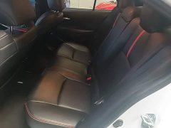 Toyota Corolla Hybrid 1.8H E-CVT Luxury - ფოტო 17