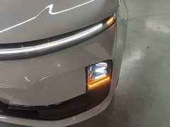 Li Auto L6 Pro - ფოტო 18