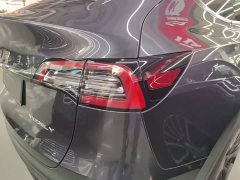 Tesla Model Y Rear-Wheel Drive - ფოტო 8