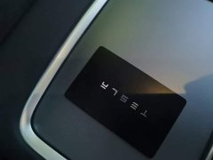 Tesla Model Y Rear-Wheel Drive - ფოტო 9