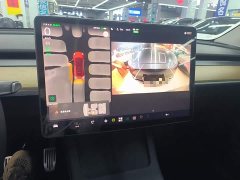 Tesla Model Y Rear-Wheel Drive - ფოტო 13