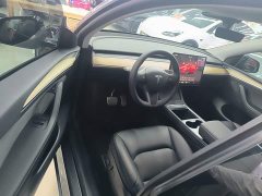 Tesla Model Y Rear-Wheel Drive - ფოტო 16