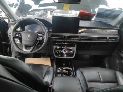 Lincoln Explorer 2.0T Two-Wheel Drive Premium - ფოტო 10