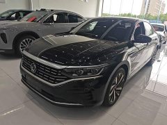 Volkswagen Passat Facelift 330TSI Luxury - ფოტო 1
