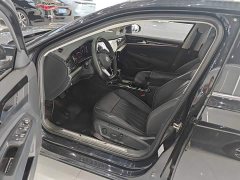 Volkswagen Passat Facelift 330TSI Luxury - ფოტო 15