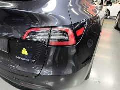 Tesla Model Y Long Range All-Wheel Drive - ფოტო 8