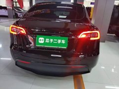 Tesla Model Y Standard Range RWD - ფოტო 6