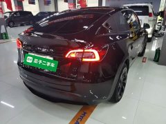 Tesla Model Y Standard Range RWD - ფოტო 7