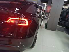 Tesla Model Y Standard Range RWD - ფოტო 8