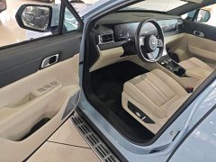 Li Auto ONE 2020 Extended Range 6-Seater - ფოტო 16