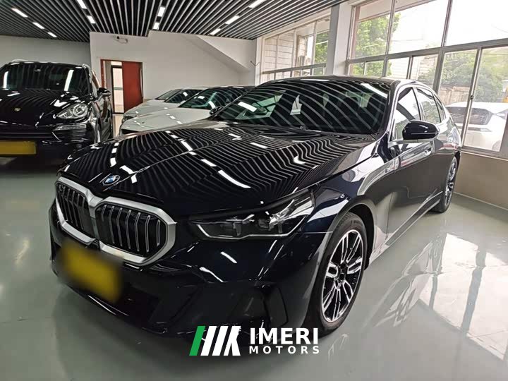 BMW 5 Series 525Li M Sport Package - ავტომობილი ჩინეთიდან