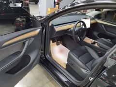 Tesla Model Y Rear-Wheel Drive - ფოტო 16