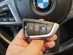 BMW 3 Series 325Li M Sport Package - ფოტო 9