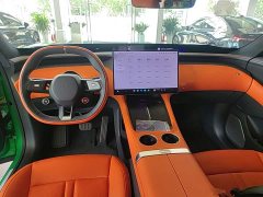 Xiaomi YU7 2025 Four-Wheel Drive Max Edition - ფოტო 10
