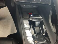 Hyundai Elantra 1.5L CVT Luxury - ფოტო 14