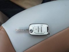 Wuling Hongguang MINIEV Fourth Generation Four-Door Advanced Edition - ფოტო 9
