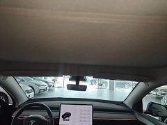 Tesla Model Y Rear-Wheel Drive - ფოტო 18