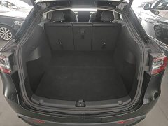 Tesla Model Y Rear-Wheel Drive - ფოტო 19